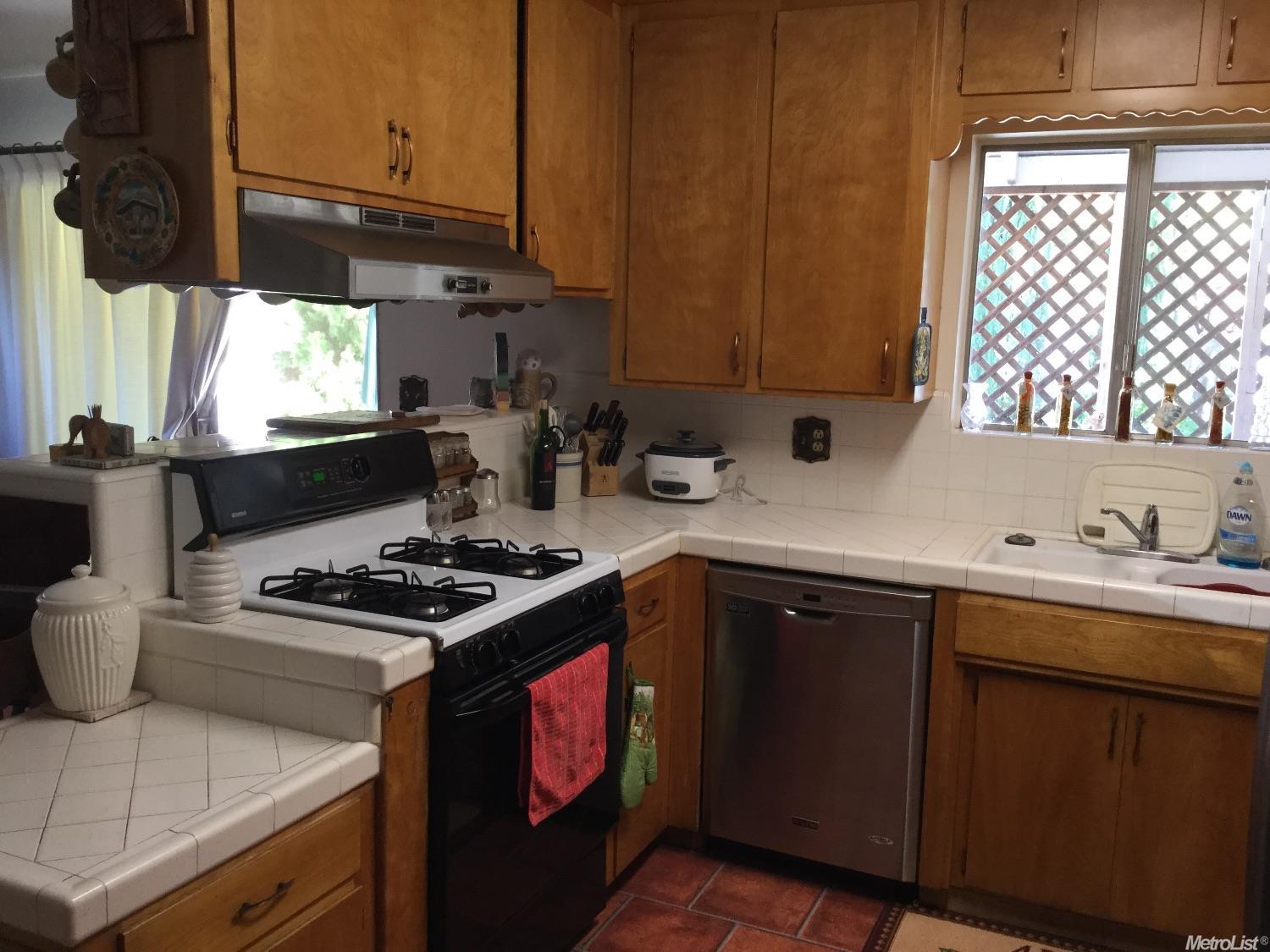 140 Sycamore Ave, Gustine, CA 95322 photo 5