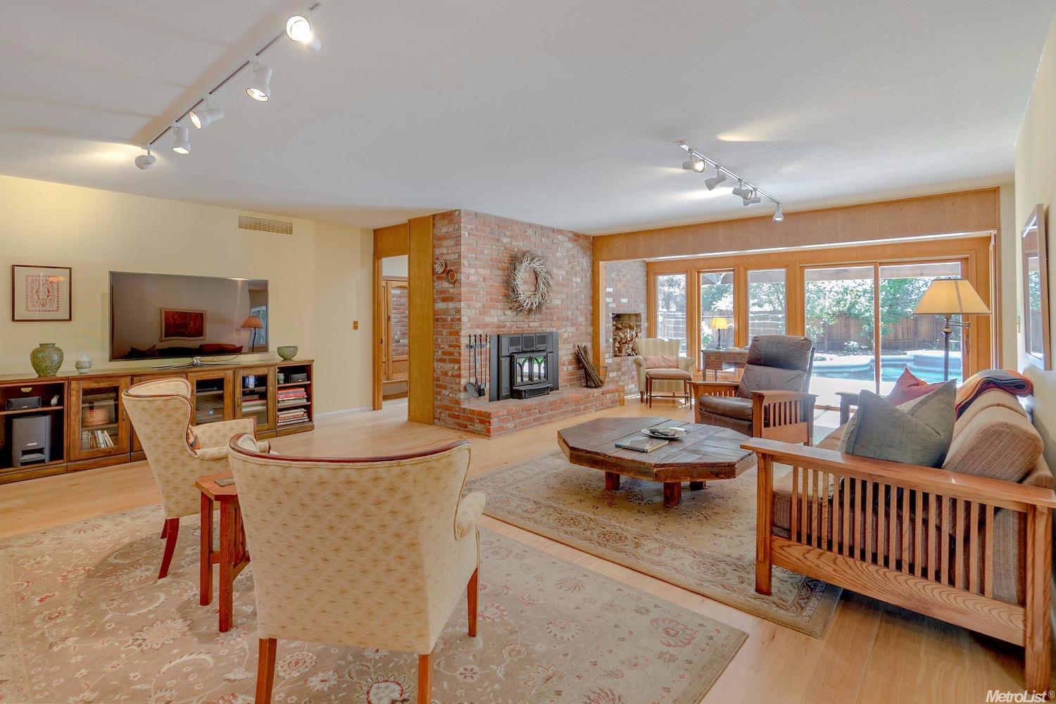 27265 Meadowbrook Dr, Davis, CA 95618 photo 17