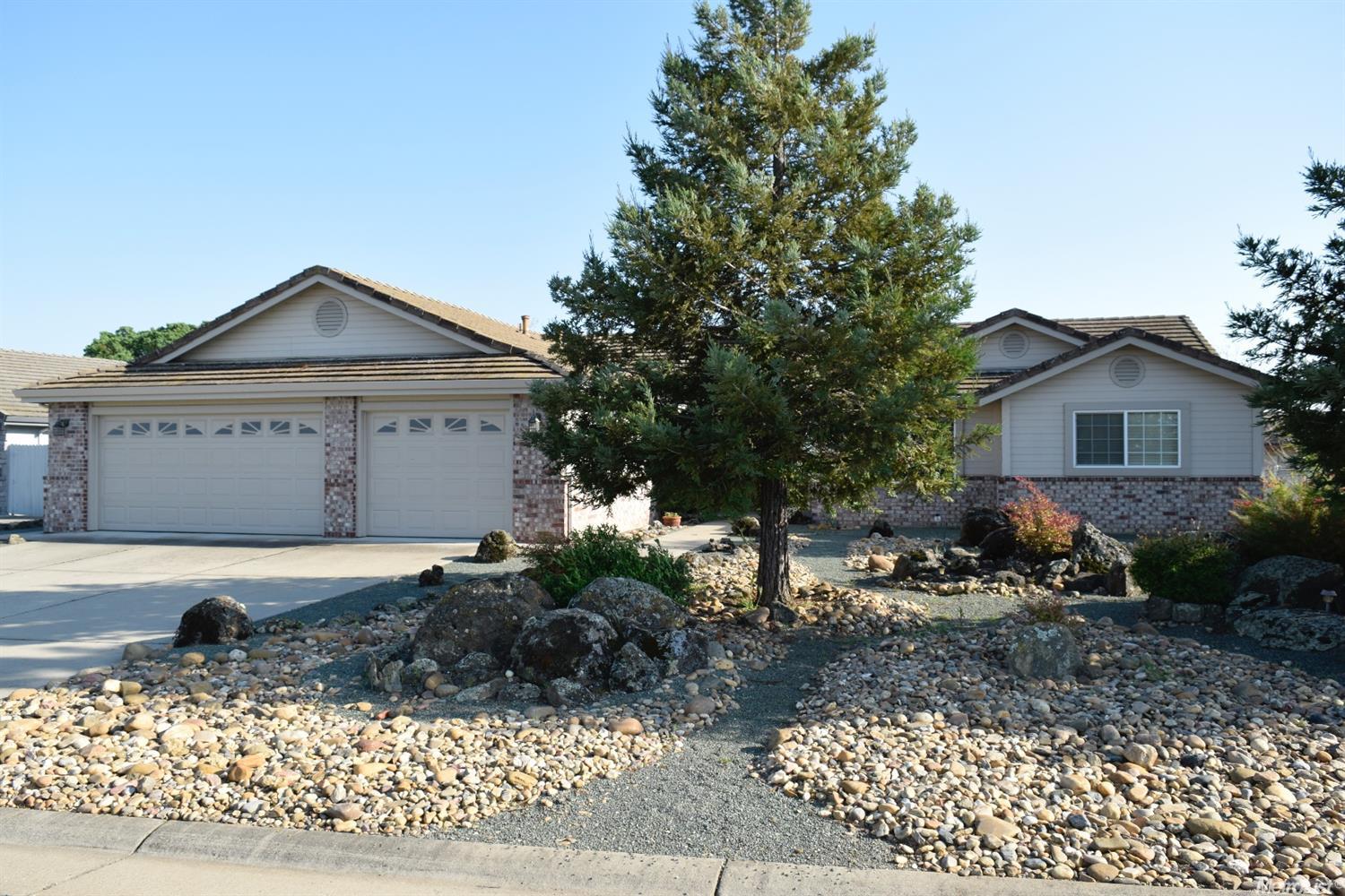 9190 Wallace Lake Dr, Wallace, CA 95254 photo 1