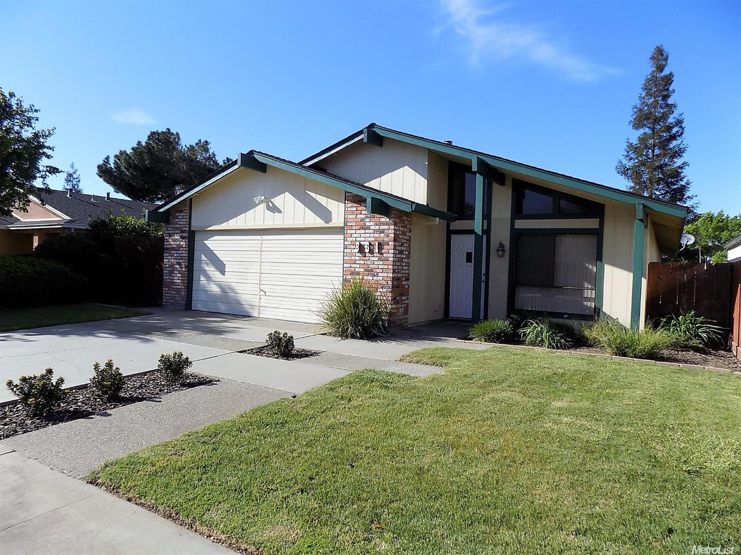 861 Donner Way, Manteca, CA 95337 photo 1