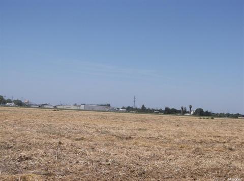 16485 Locust Ave, Patterson, CA 95363 photo 1