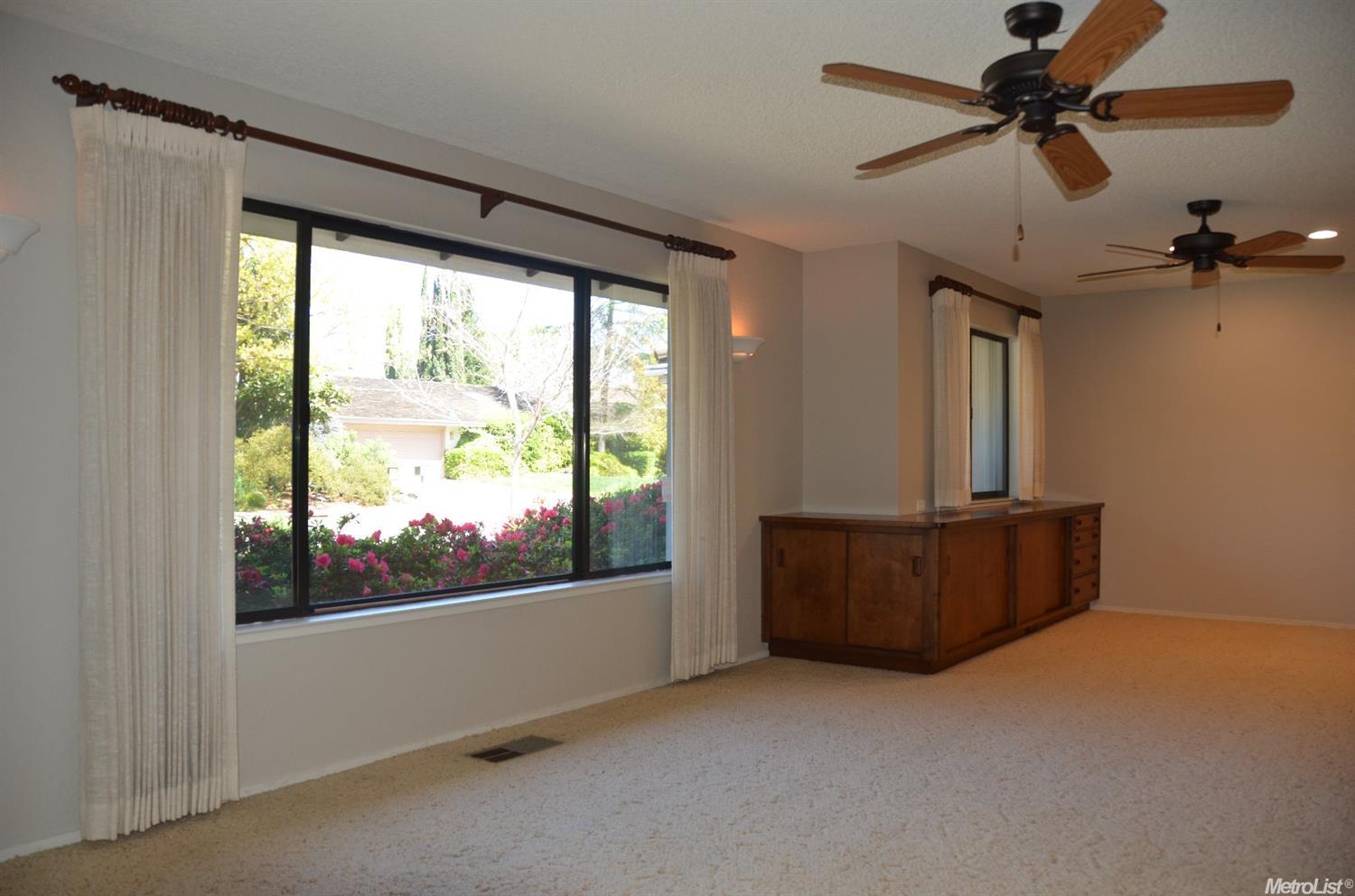 8824 Bold Ruler Way, Fair Oaks, CA 95628 photo 4