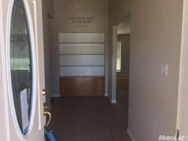 2016 Sharilyn Dr, Modesto, CA 95355 photo 3