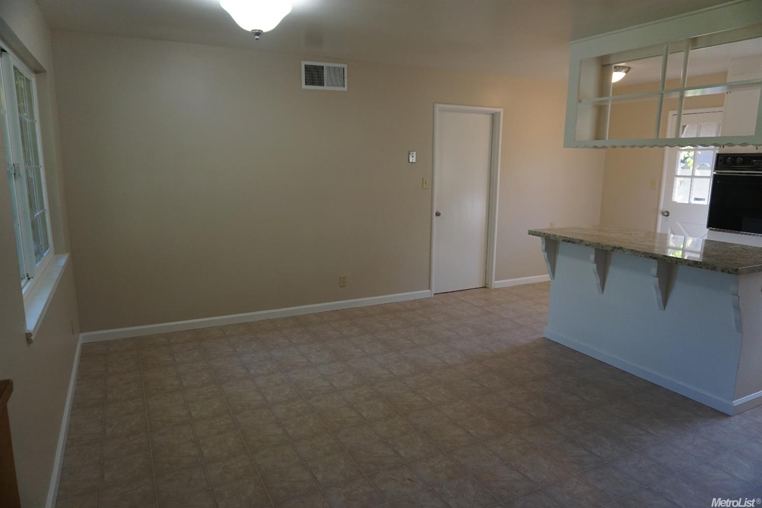 1625 Irene Ave, Modesto, CA 95355 photo 3