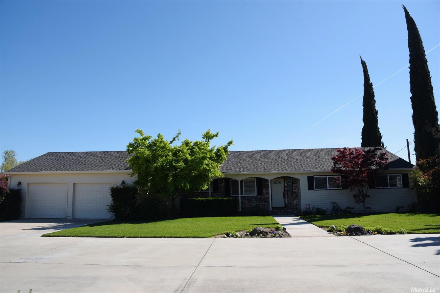 6012 E Whitmore Ave, Hughson, CA 95326 photo 1