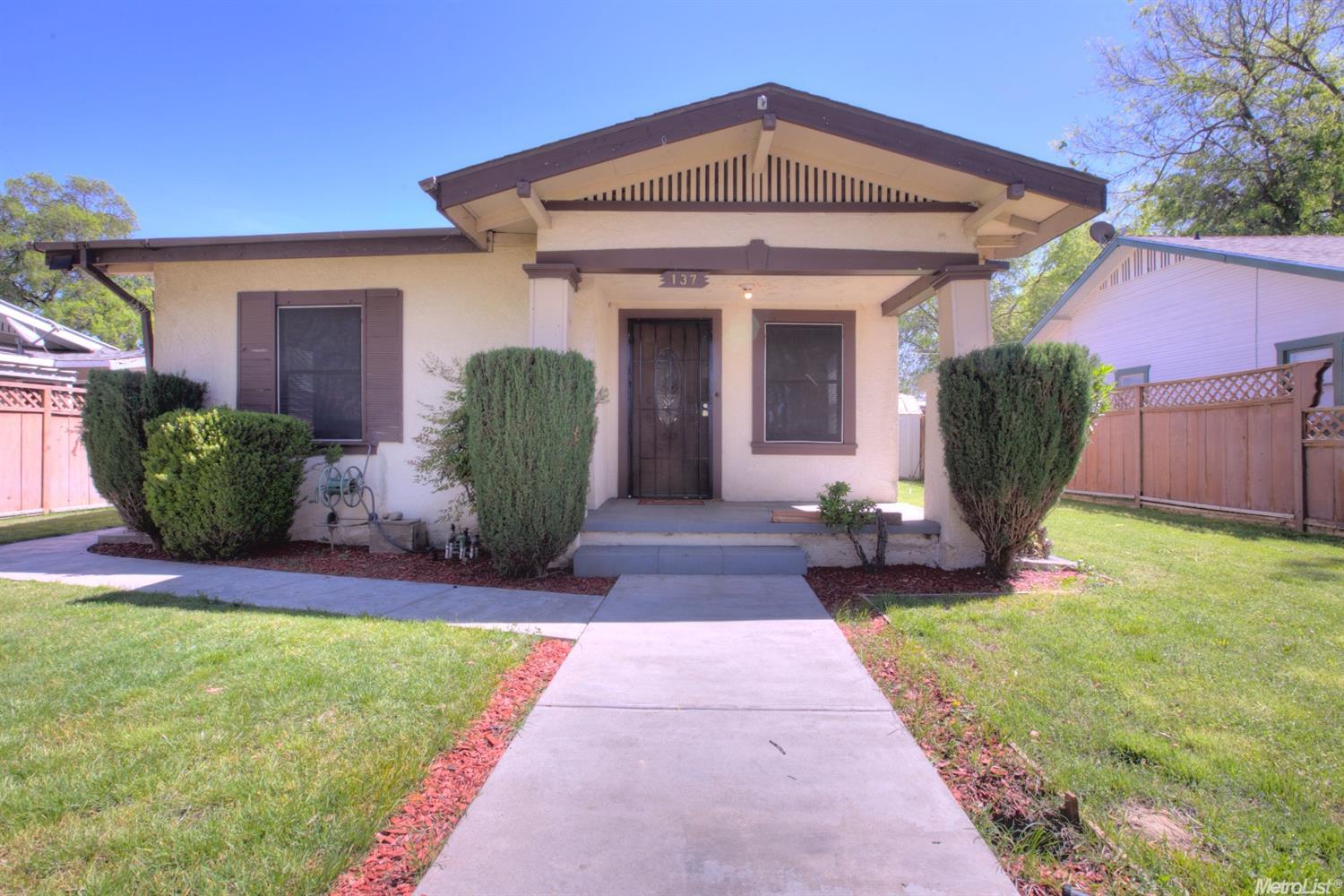 137 Sunset Blvd, Modesto, CA 95351 photo 2