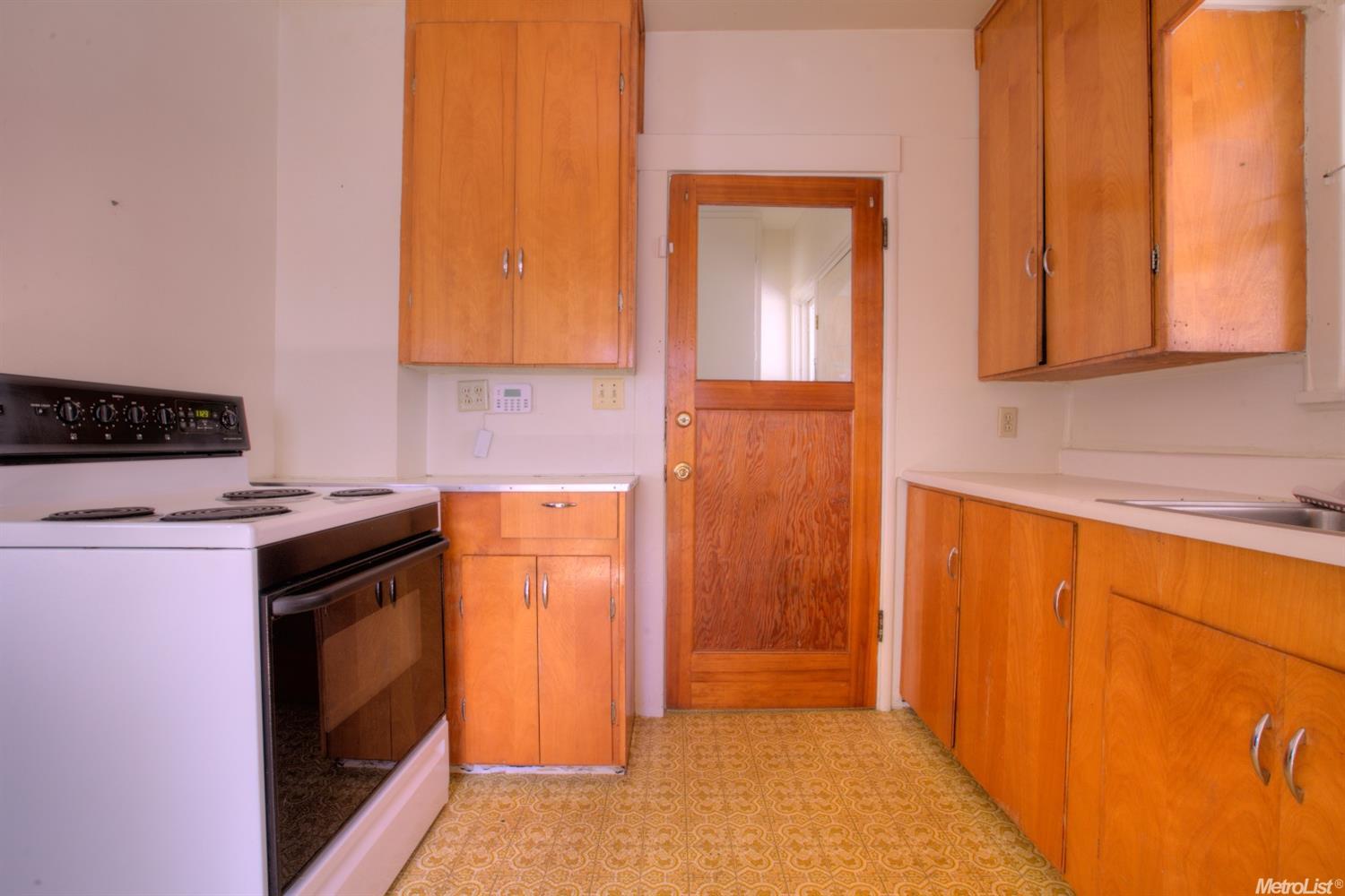 137 Sunset Blvd, Modesto, CA 95351 photo 10