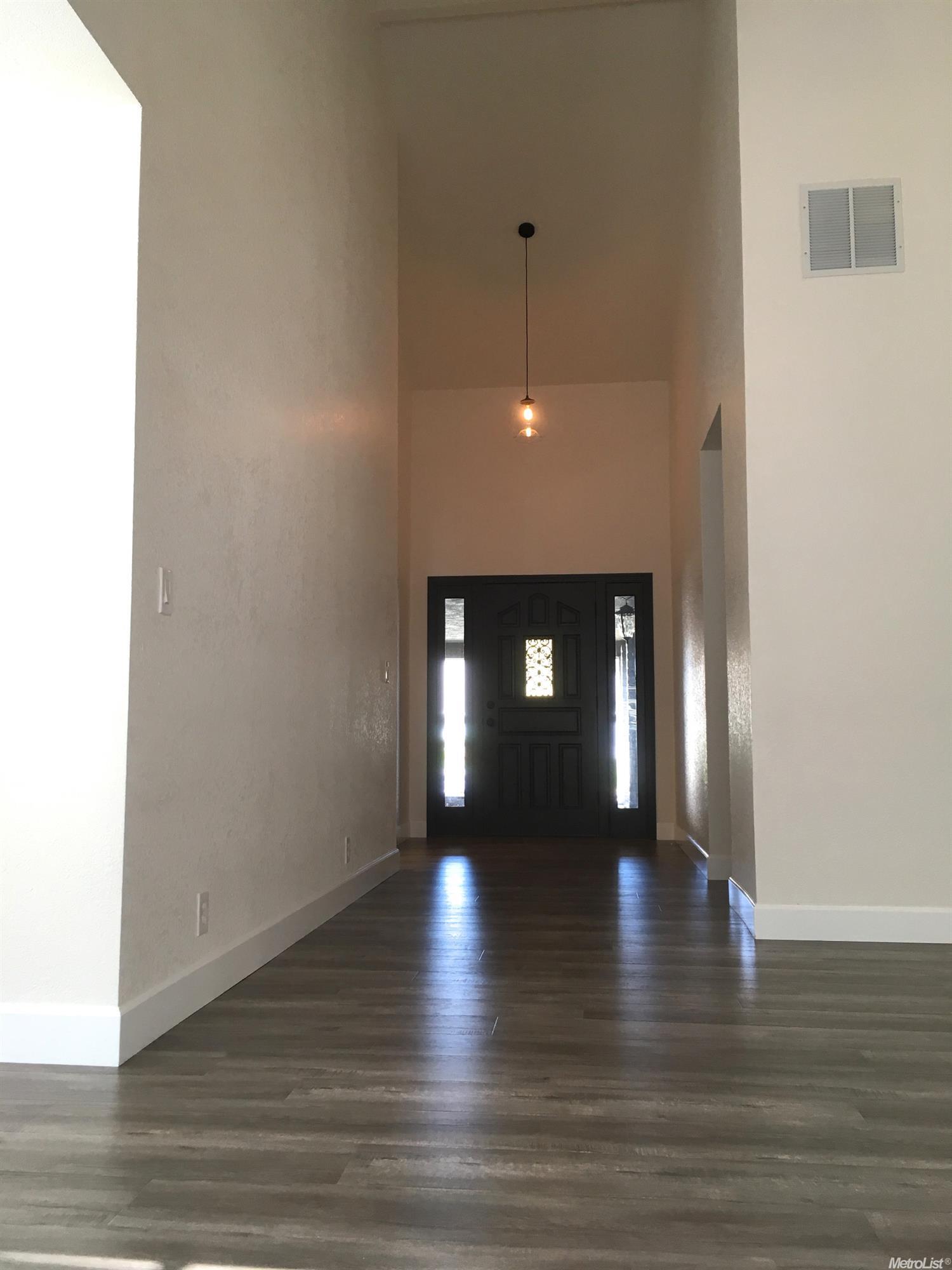 671 N Manley, Ripon, CA 95366 photo 2