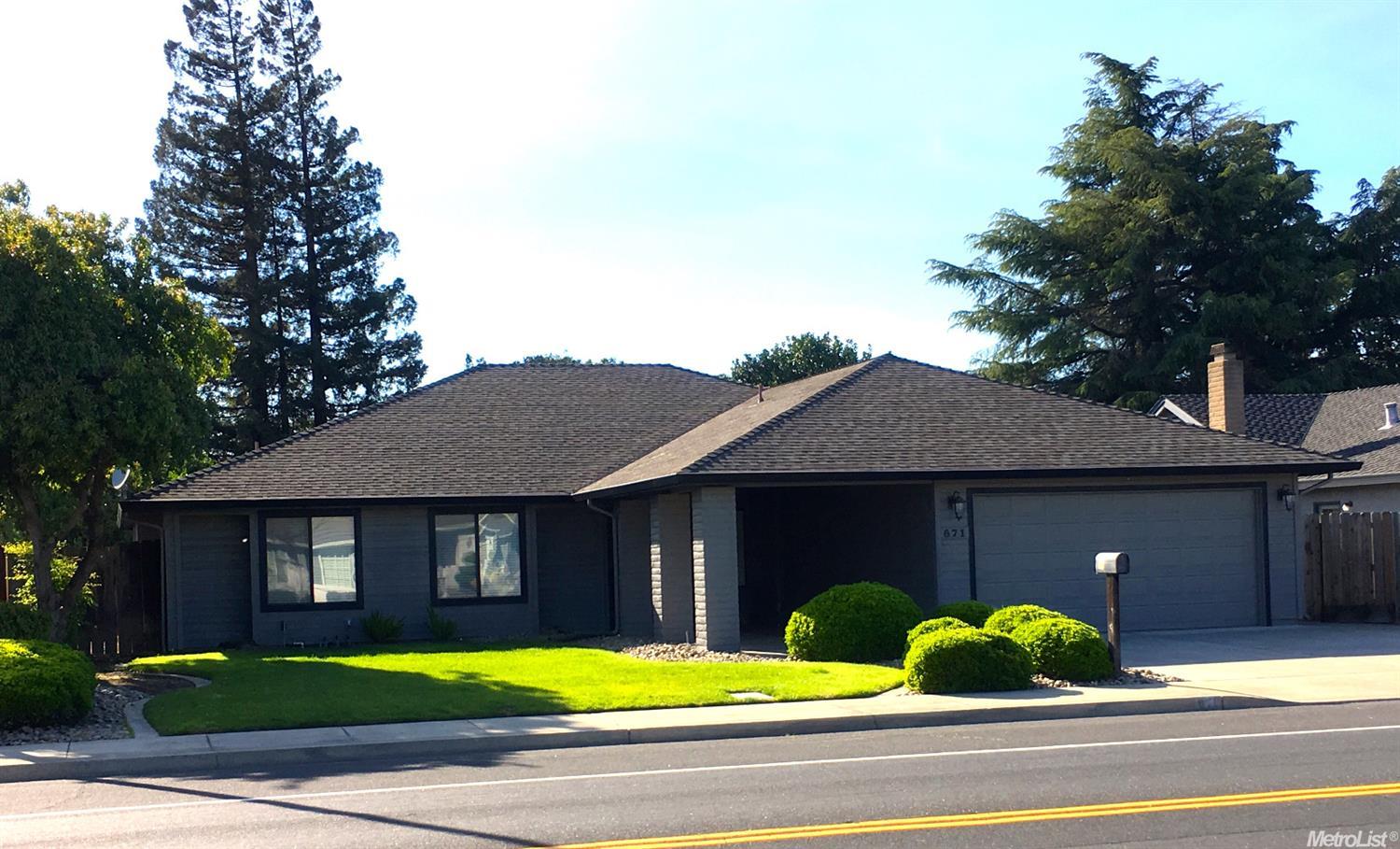 671 N Manley, Ripon, CA 95366 photo 1