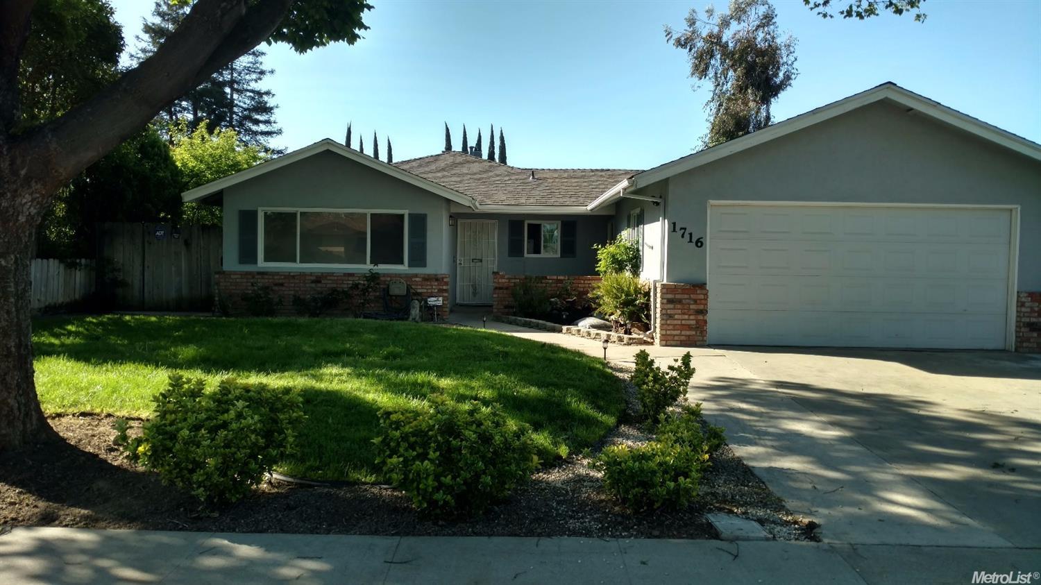 1716 Ensenada Dr, Modesto, CA 95355 photo 1