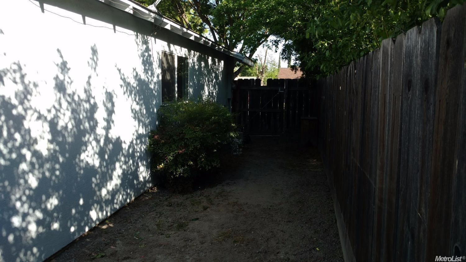 1716 Ensenada Dr, Modesto, CA 95355 photo 11