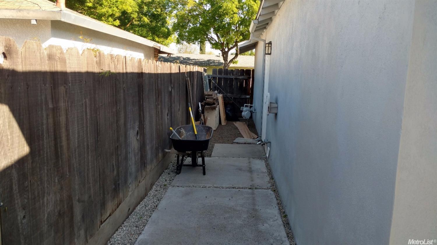 1716 Ensenada Dr, Modesto, CA 95355 photo 10