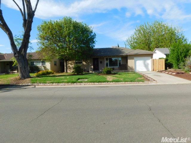 2225 Ada St, Modesto, CA 95354 photo 1