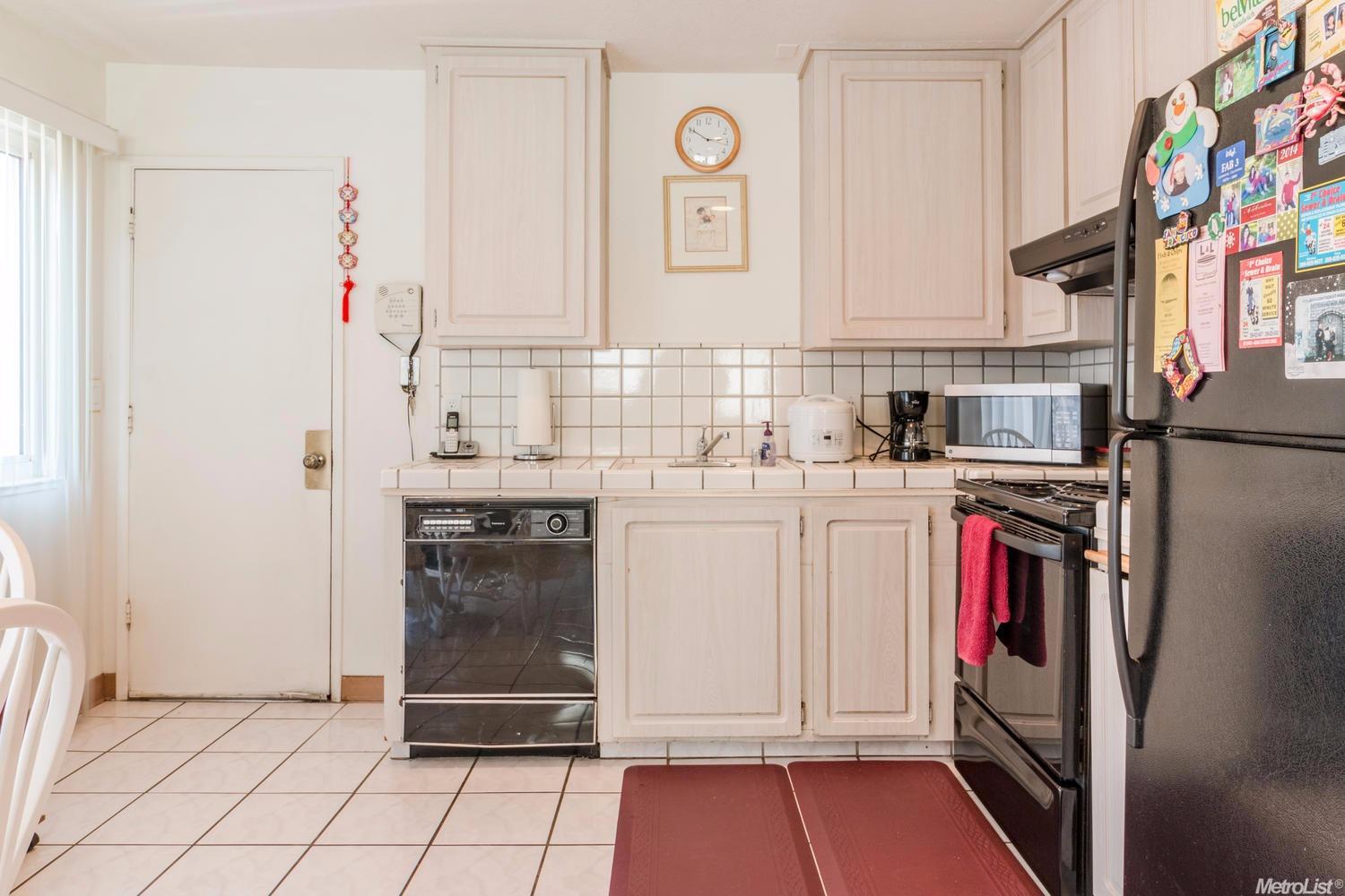 711 N Hickory Ave, Tracy, CA 95376 photo 13