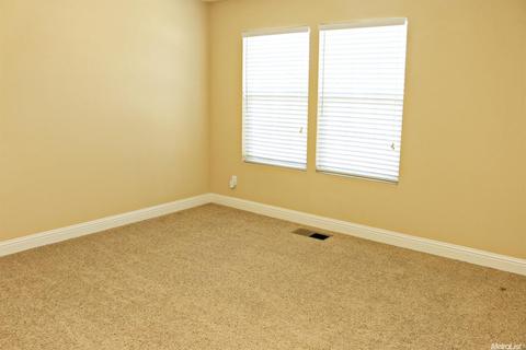 107 Pyramid Ct, Merced, CA 95341 photo 12