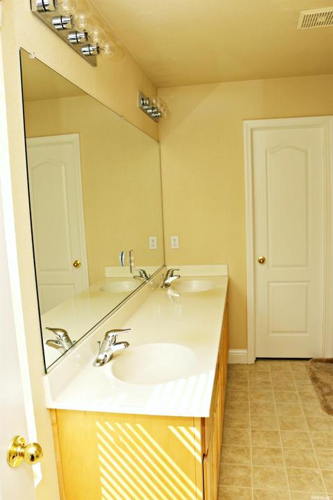107 Pyramid Ct, Merced, CA 95341 photo 8