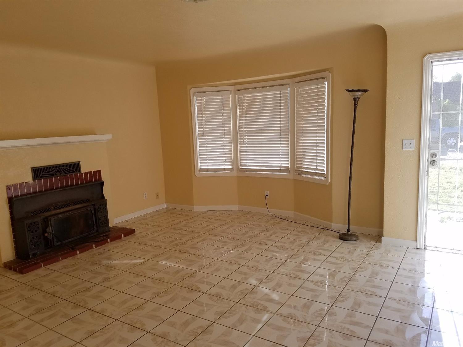 609 N Thor St, Turlock, CA 95380 photo 5
