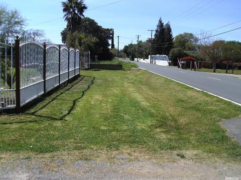 3482 E Collier Rd, Acampo, CA 95220 photo 2