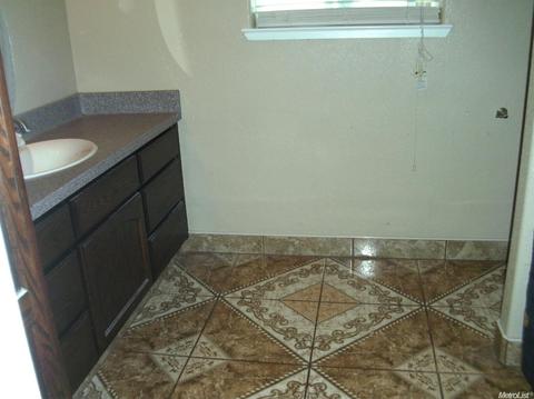 3482 E Collier Rd, Acampo, CA 95220 photo 17