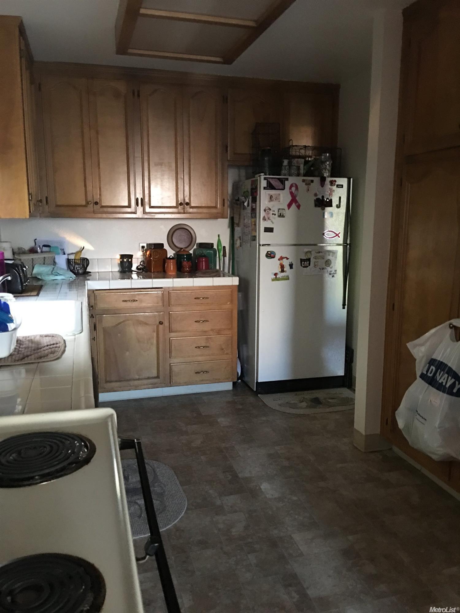 412 Wolfe Ave, Turlock, CA 95380 photo 3