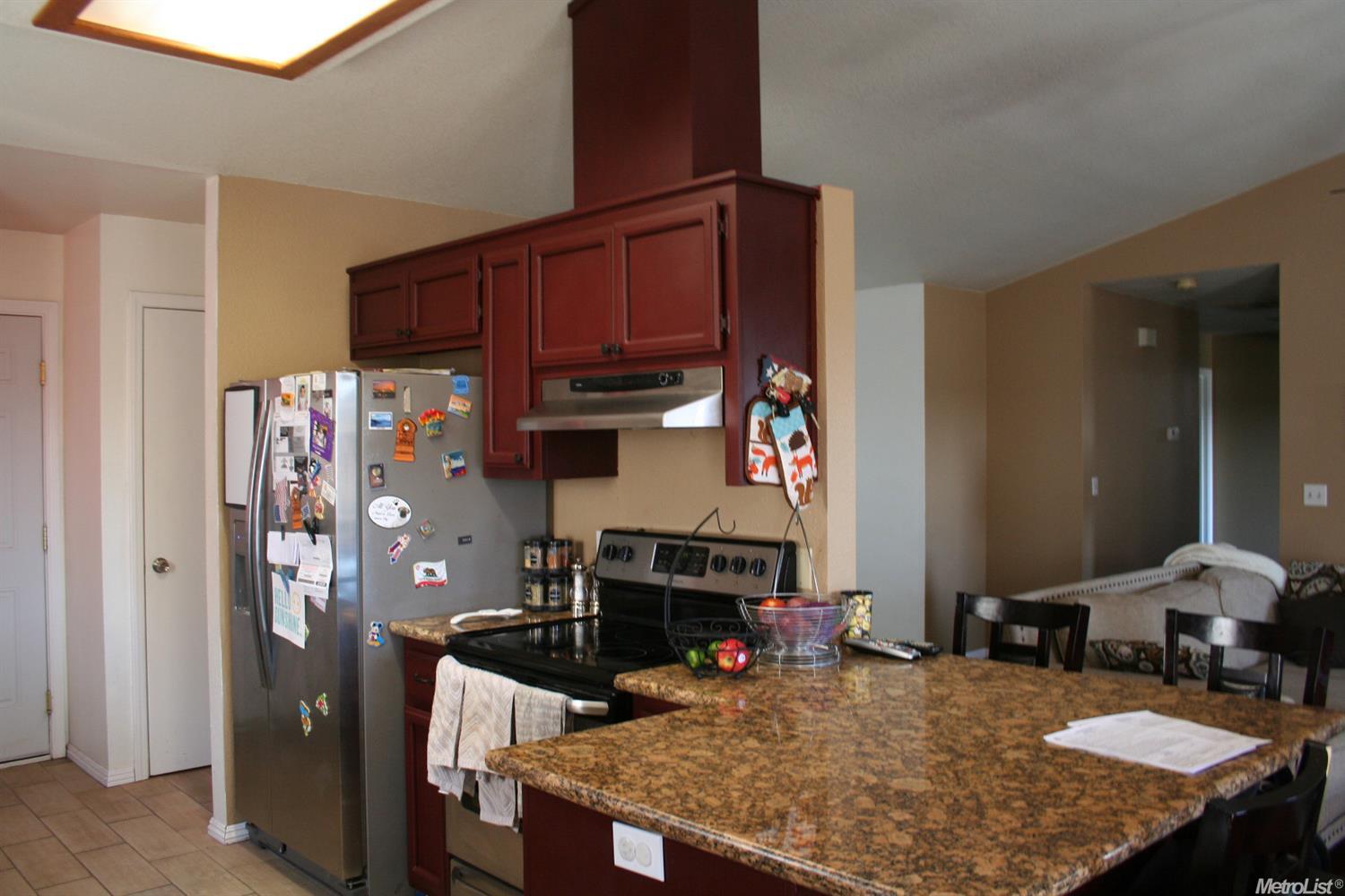 2699 Laughlin Ct, Merced, CA 95341 photo 4