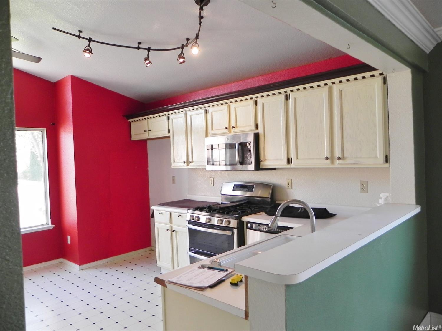 709 Fall River Dr, Modesto, CA 95351 photo 3