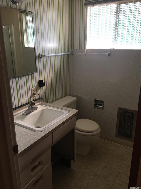 924 E Fairmont, Modesto, CA 95350 photo 17