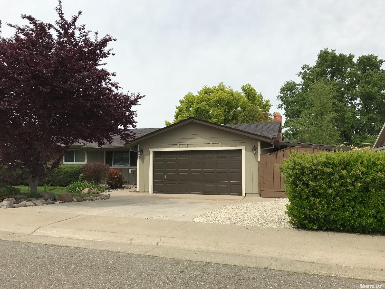 6323 Hilltop Dr, Carmichael, CA 95608 photo 1