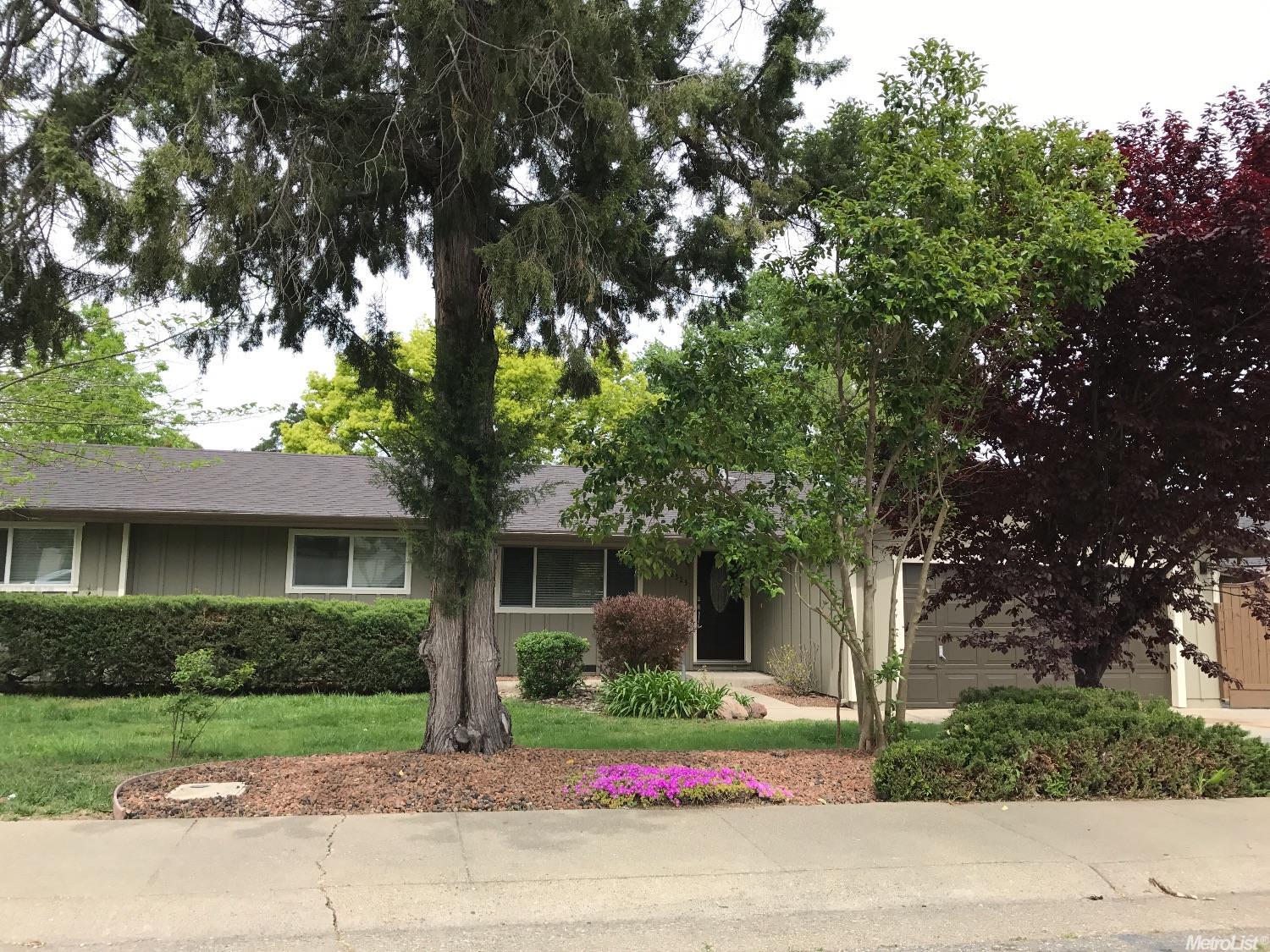 6323 Hilltop Dr, Carmichael, CA 95608 photo 2