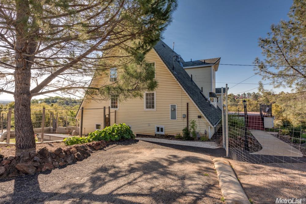 2561 Crowdis Ln, Rescue, CA 95672 photo 3