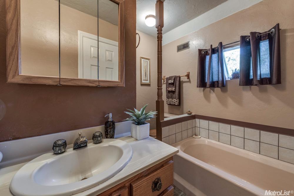 2561 Crowdis Ln, Rescue, CA 95672 photo 19