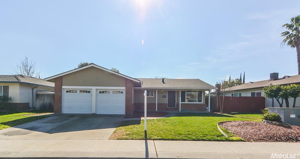 5784 Mohican Dr, Manteca, CA 95336 photo 3