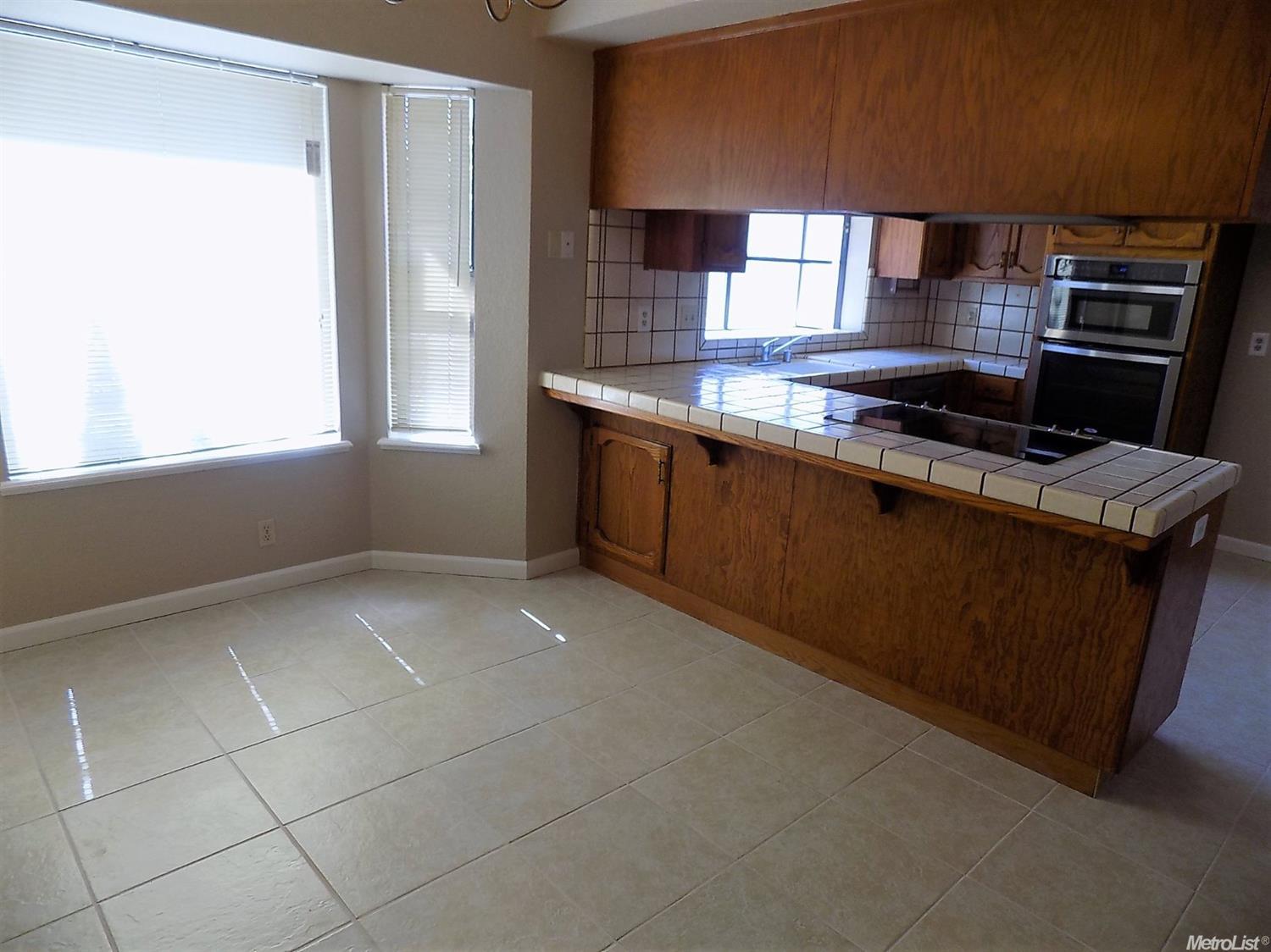 1276 Pheasant Hollow Way, Manteca, CA 95336 photo 5