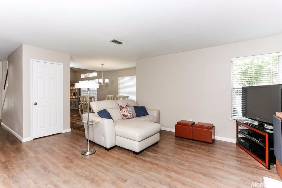 4441 Old Dairy Dr, Antelope, CA 95843 photo 9