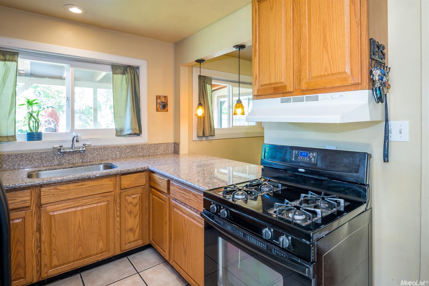 3249 Davidson Dr, Antelope, CA 95843 photo 9