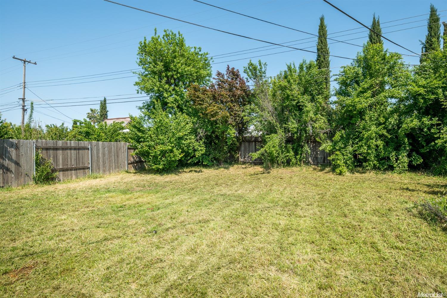 3249 Davidson Dr, Antelope, CA 95843 photo 3