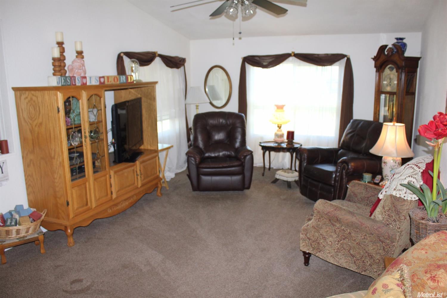 300 Cowan St, Modesto, CA 95358 photo 7