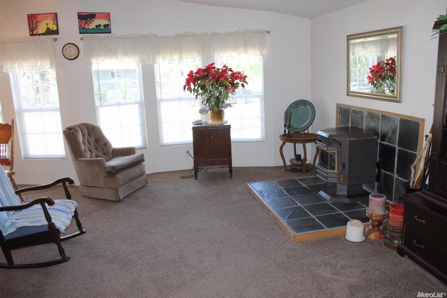 300 Cowan St, Modesto, CA 95358 photo 6