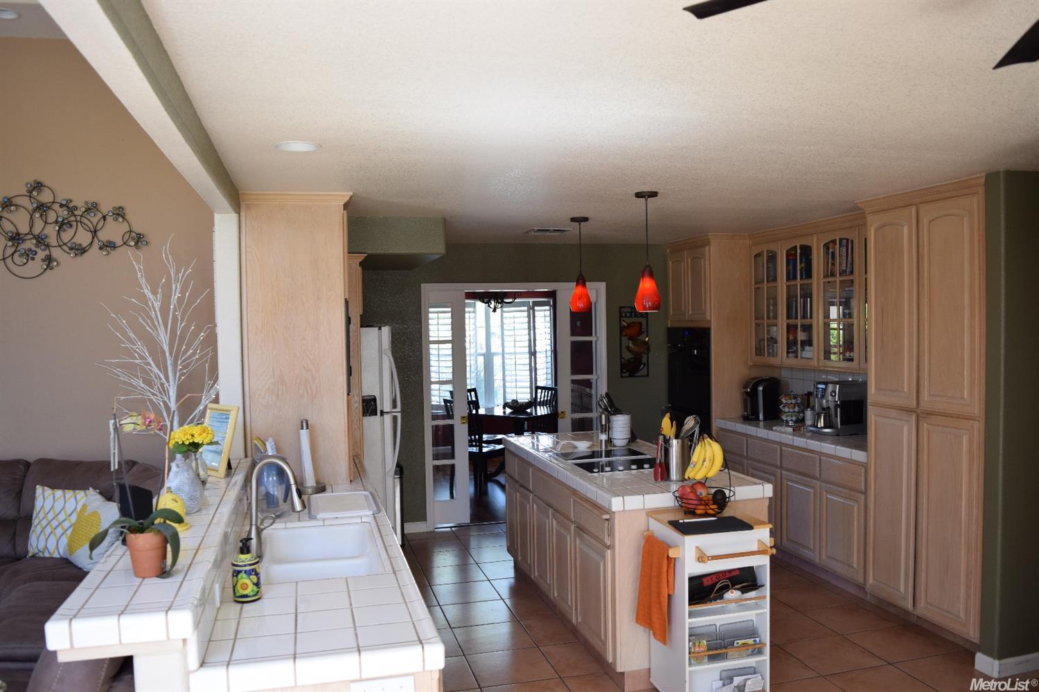 592 Helen Dr, Ripon, CA 95366 photo 15