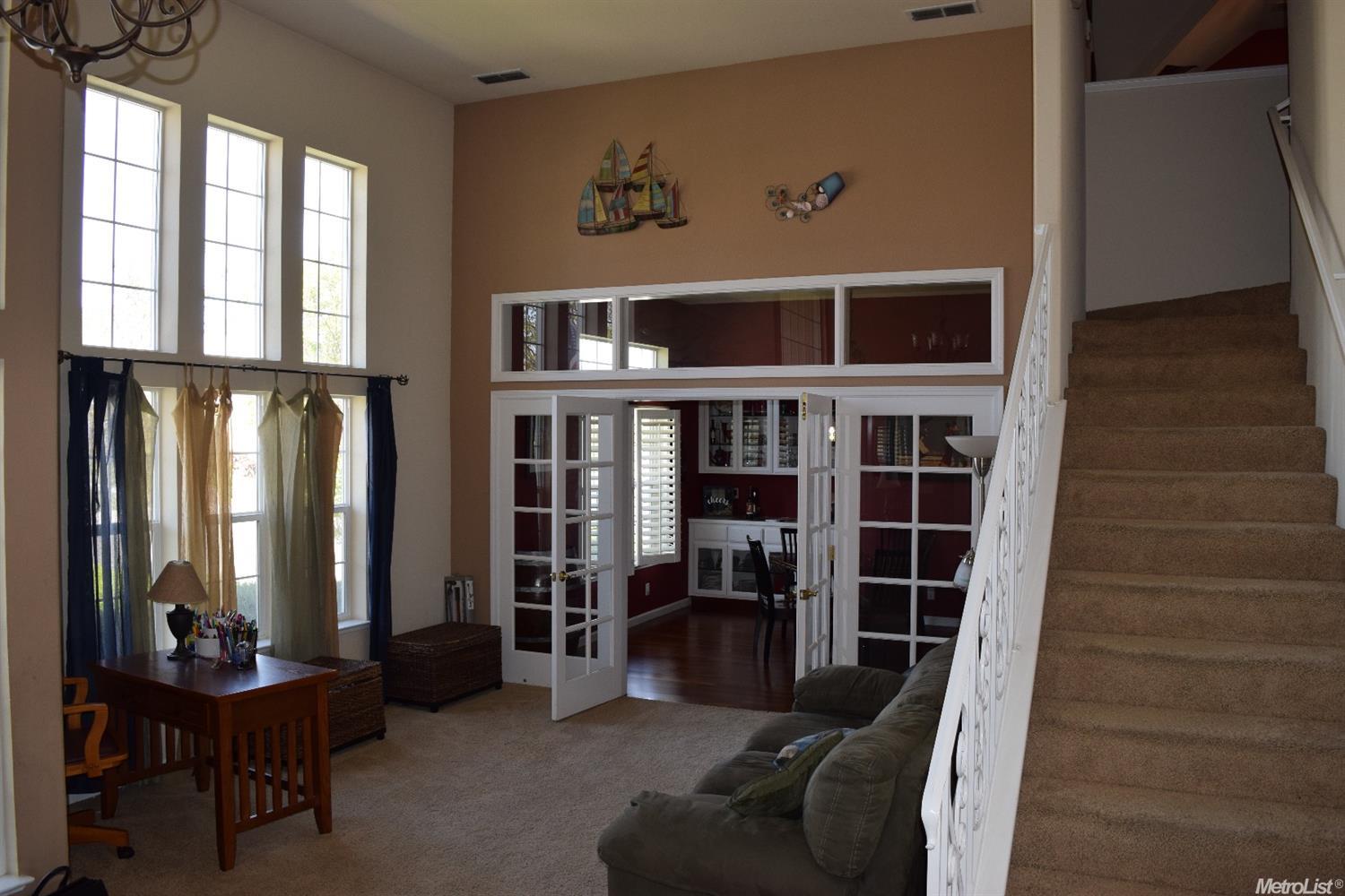 592 Helen Dr, Ripon, CA 95366 photo 4