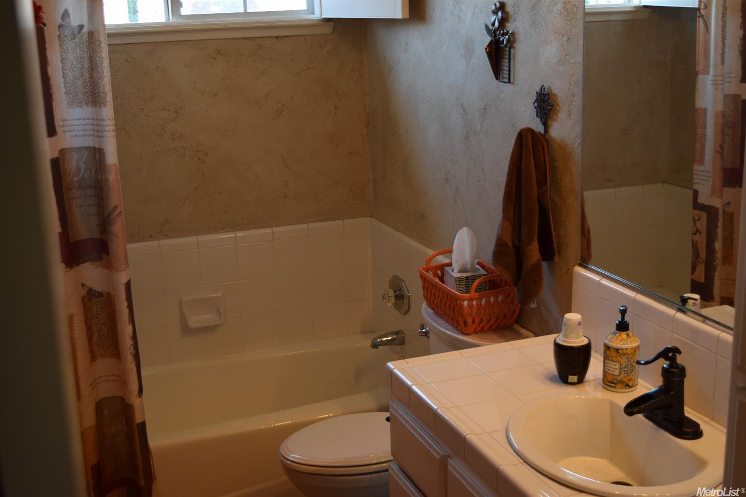 592 Helen Dr, Ripon, CA 95366 photo 9