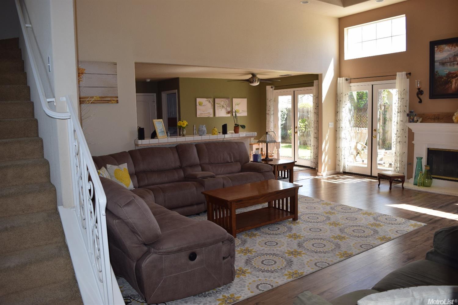 592 Helen Dr, Ripon, CA 95366 photo 6