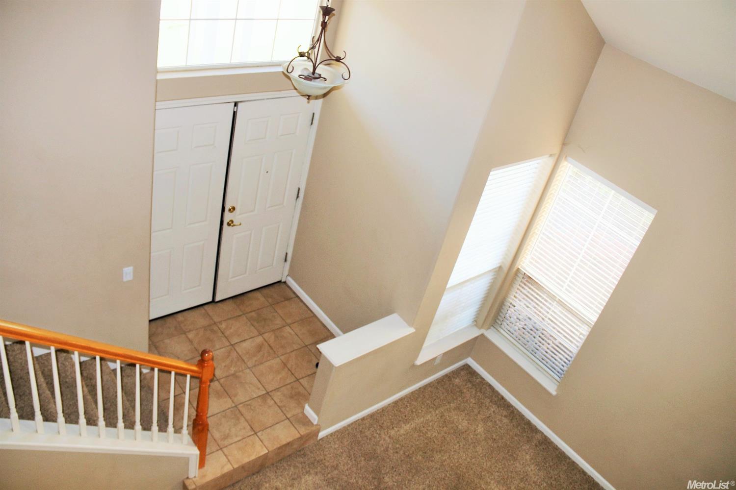 472 Montclair Ln, Tracy, CA 95376 photo 4