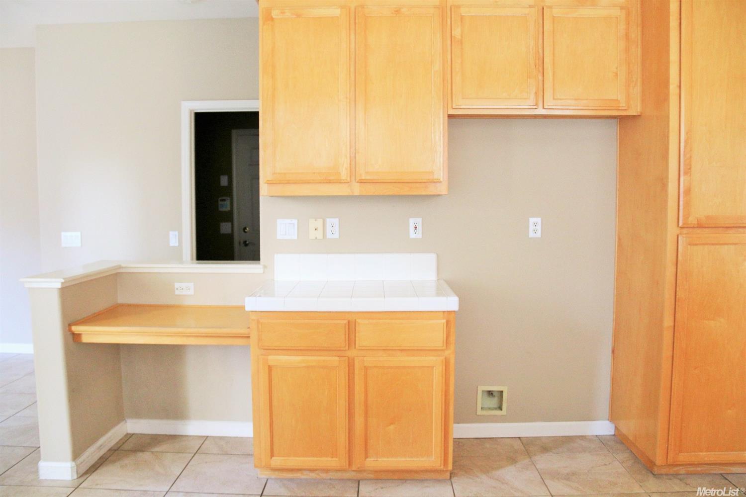 472 Montclair Ln, Tracy, CA 95376 photo 9