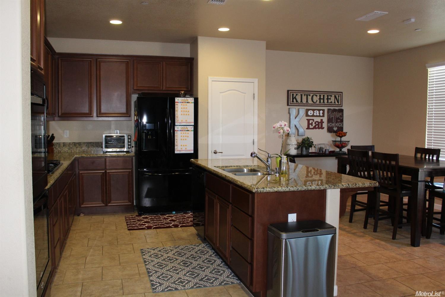 1801 Thomas Taylor Dr, Hughson, CA 95326 photo 8
