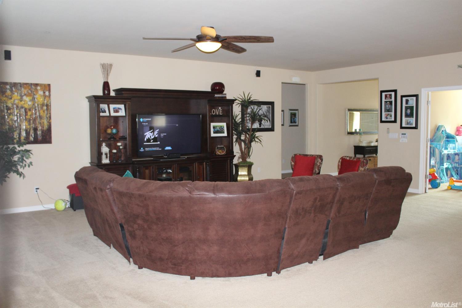 1801 Thomas Taylor Dr, Hughson, CA 95326 photo 5