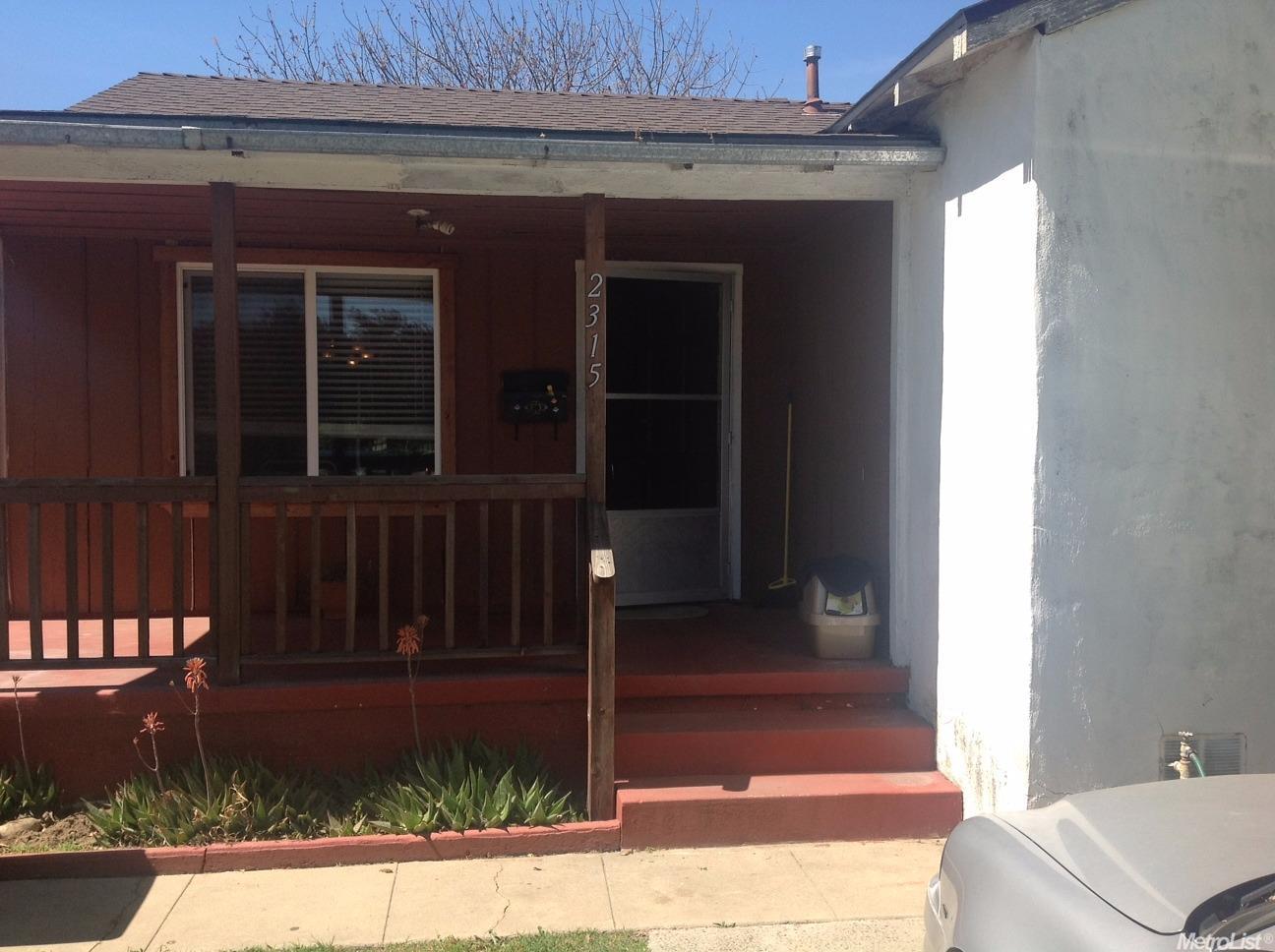2315 5th St, Ceres, CA 95307 photo 2