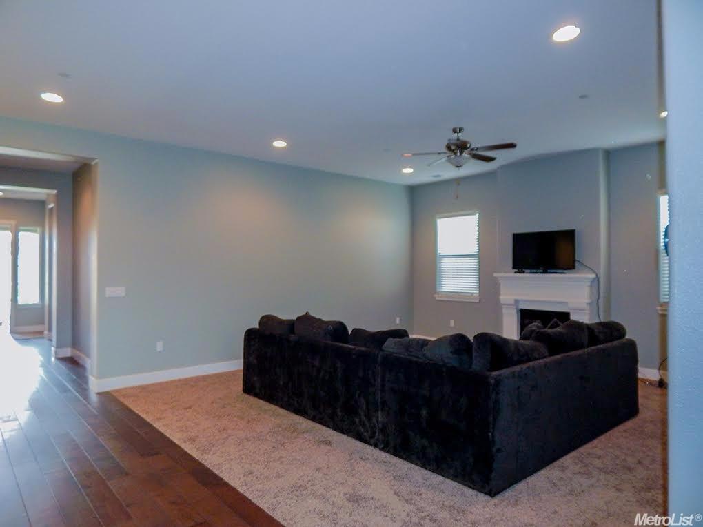 372 N Gemstone Ln, Ripon, CA 95366 photo 6