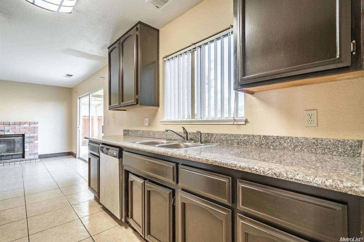 1737 Chesapeake Ave, Modesto, CA 95358 photo 6