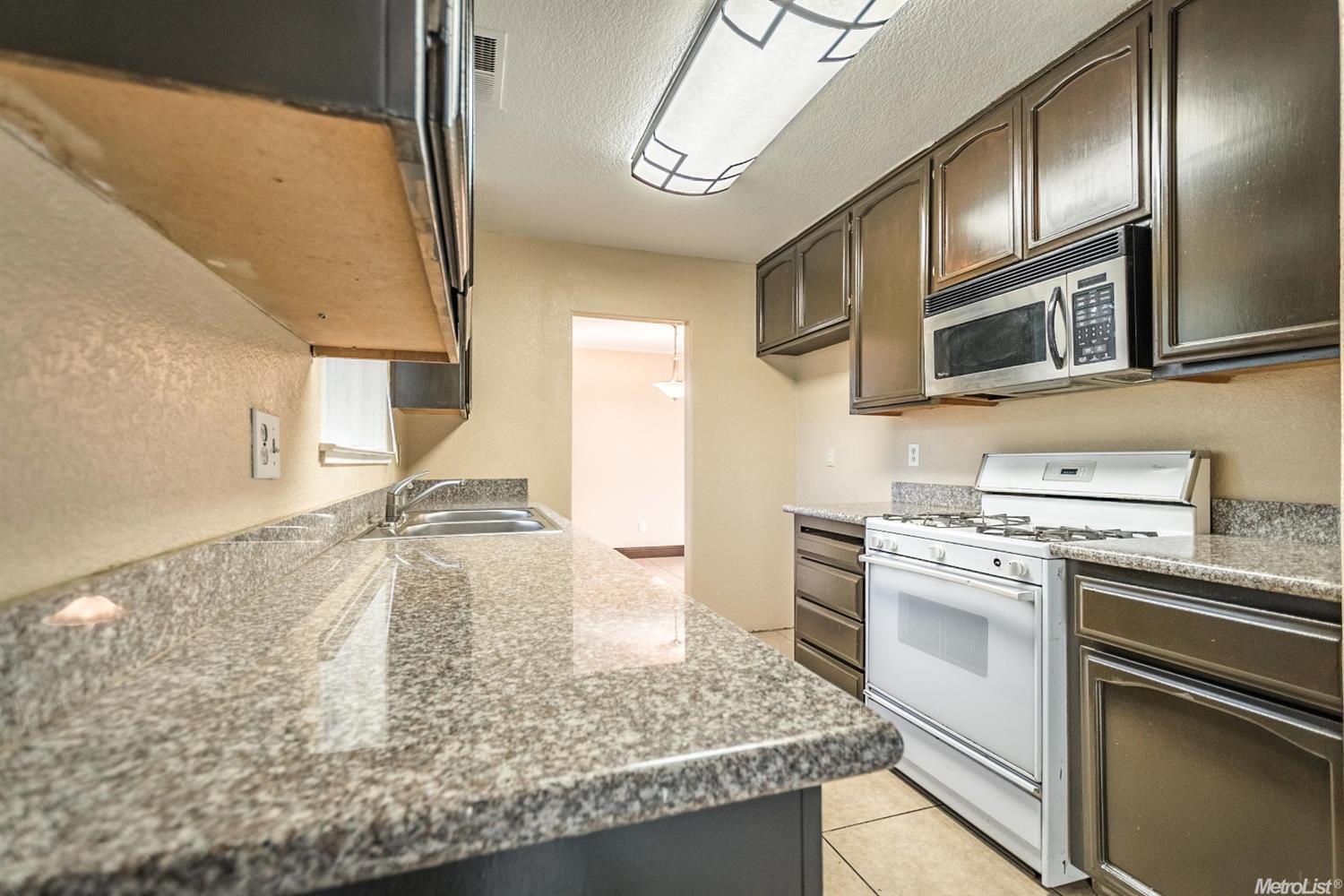 1737 Chesapeake Ave, Modesto, CA 95358 photo 7